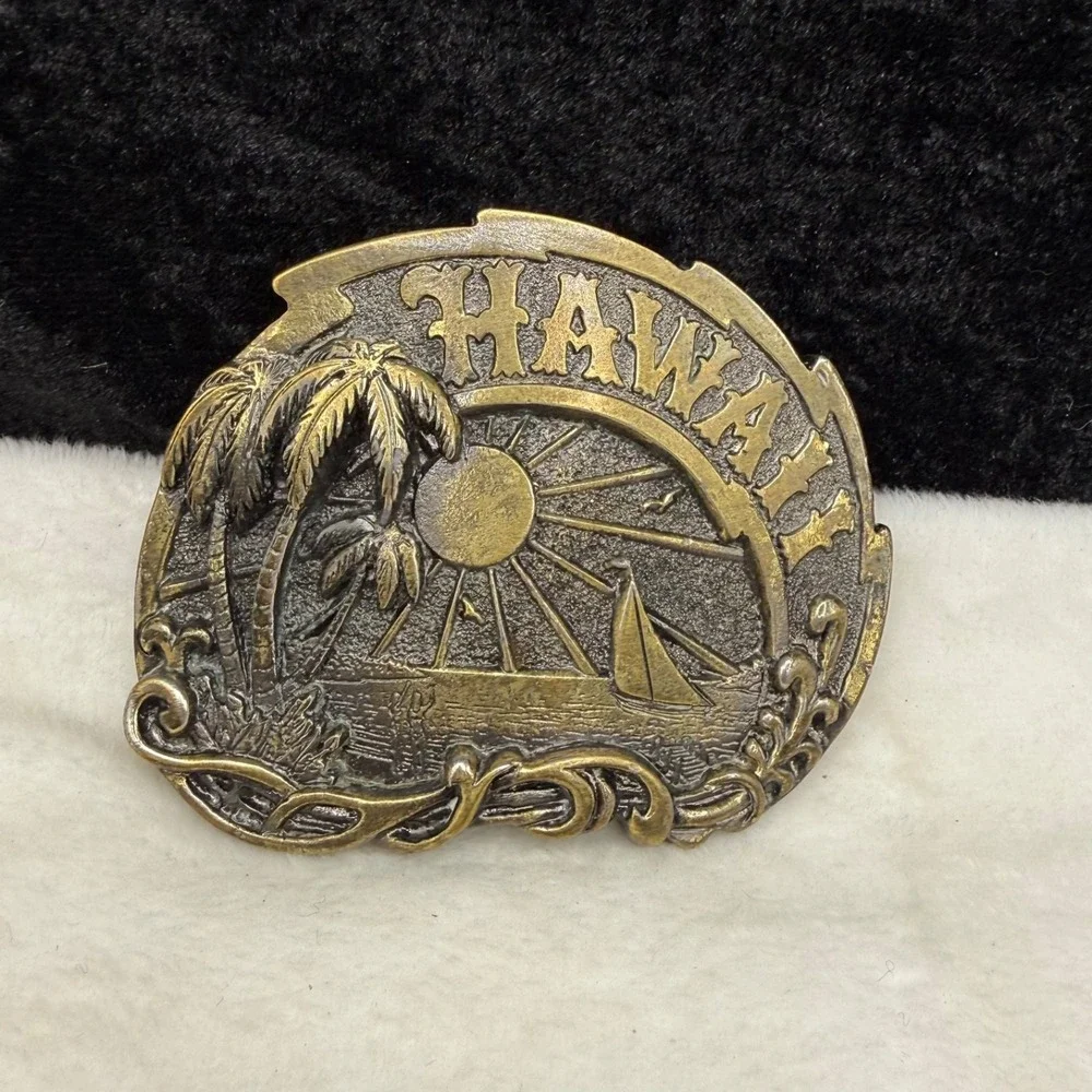 Vintage Hawaii Belt Buckle Palm Tree Travel Vacation Beach